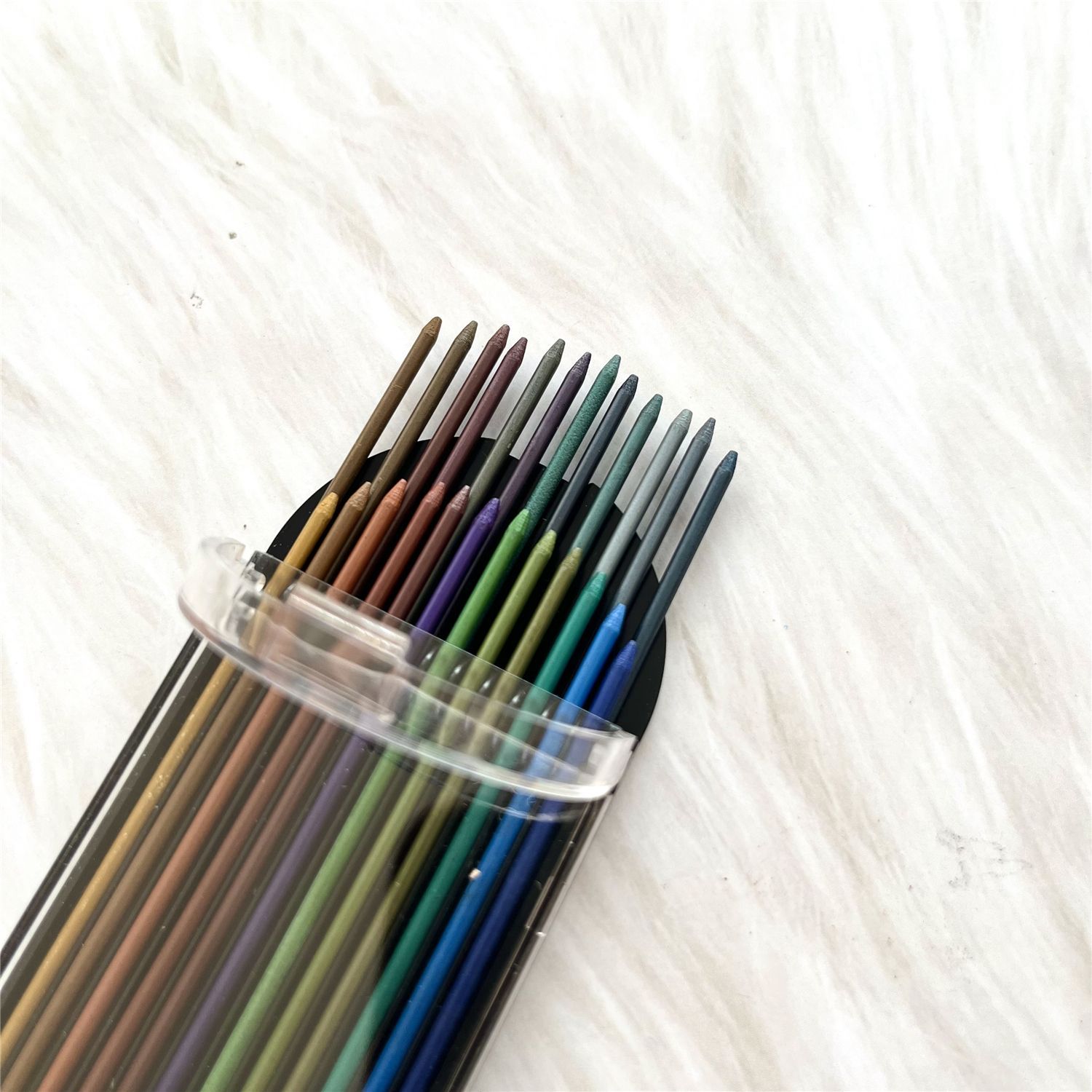 ชุดดินสอกด 2.0 มม. สไตล์เรโทร  - Staedtler Pencil Lumocolor บทวิจารณ์และราคา